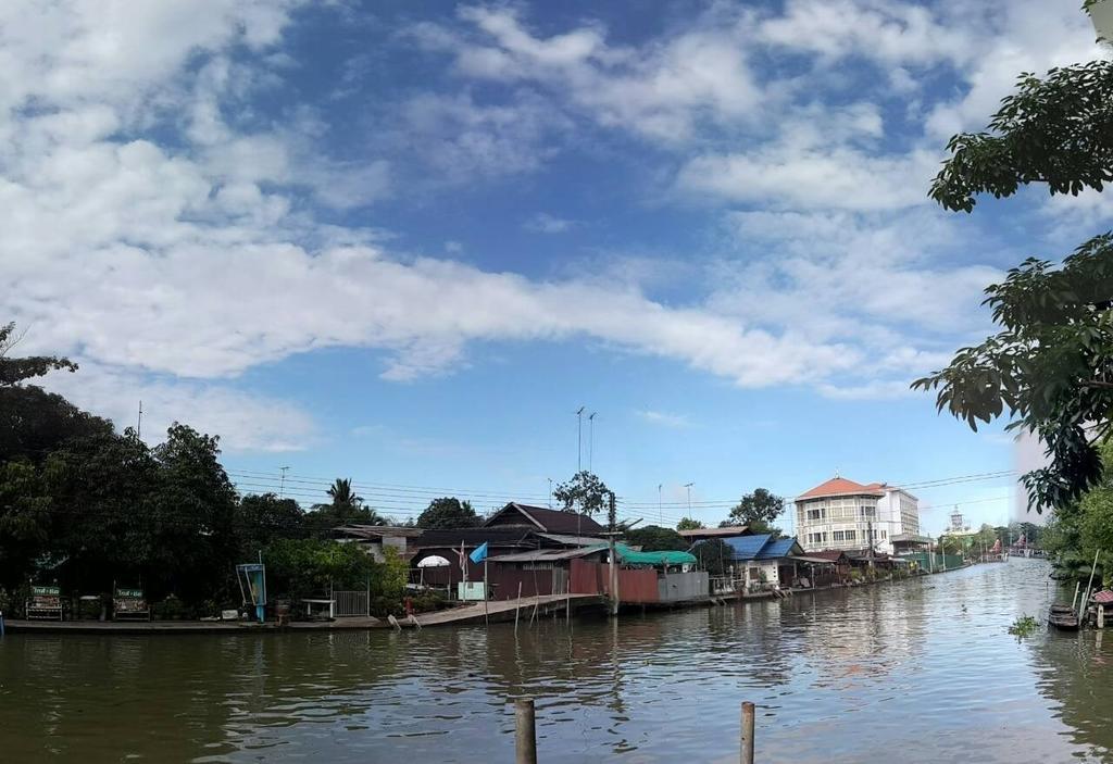 Nr Homestay Amphawa Exterior foto