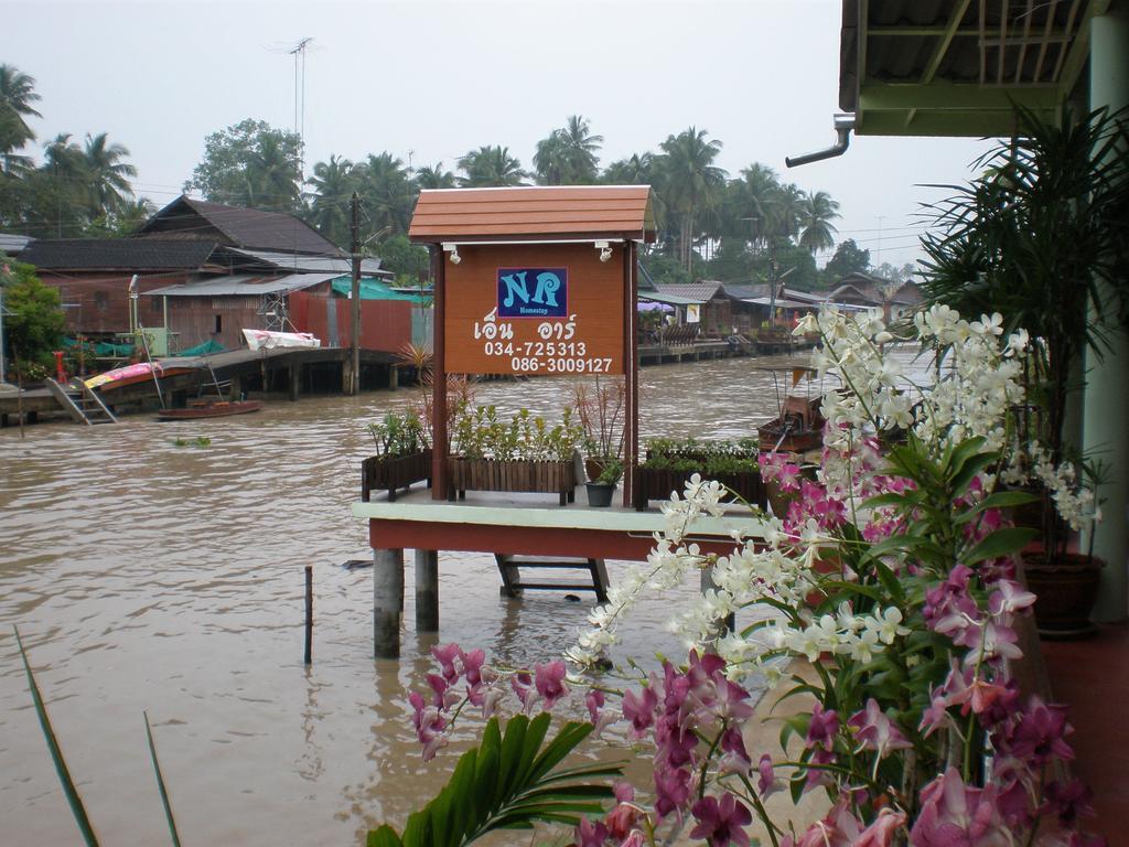 Nr Homestay Amphawa Exterior foto