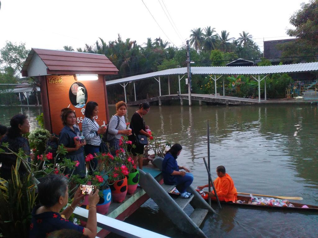 Nr Homestay Amphawa Exterior foto